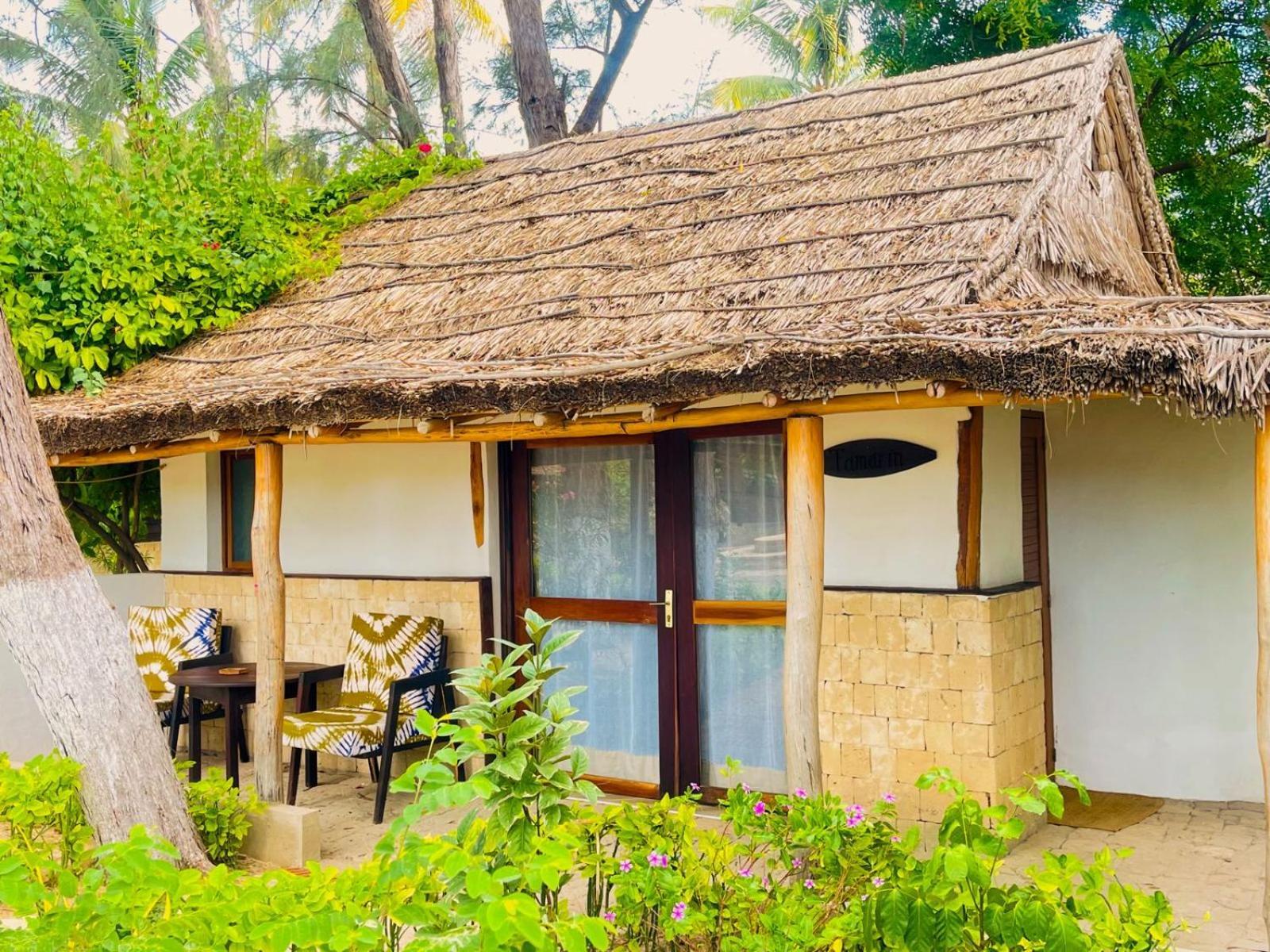 Vovo Telo Lodge Toliara Exterior photo